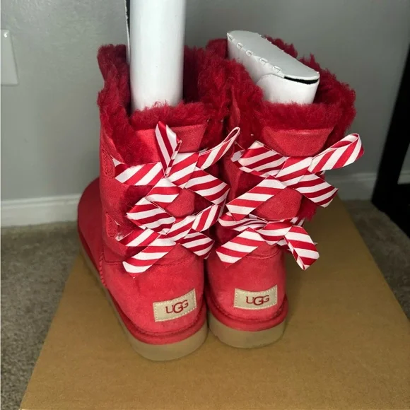 UGG Women's Red Winter Boots - Picture 2 of 5